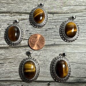 1pc Silver and Brown Oval Tiger Eye Pendant